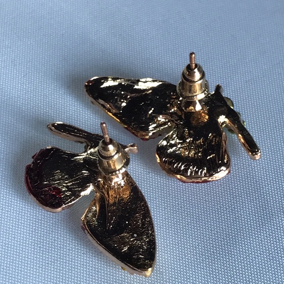 New! Small Butterfly Rhinestone Earrings - Picture 13 of 16